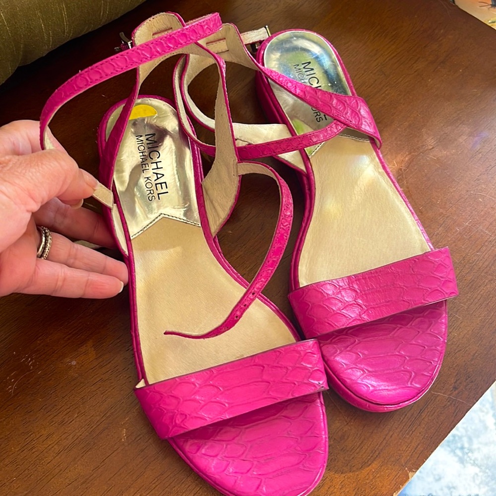 MK kaylee flat sandals